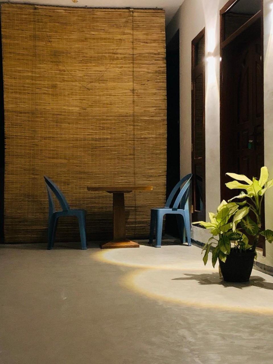 La Fiesta Bed & Breakfast Weligama Exterior photo
