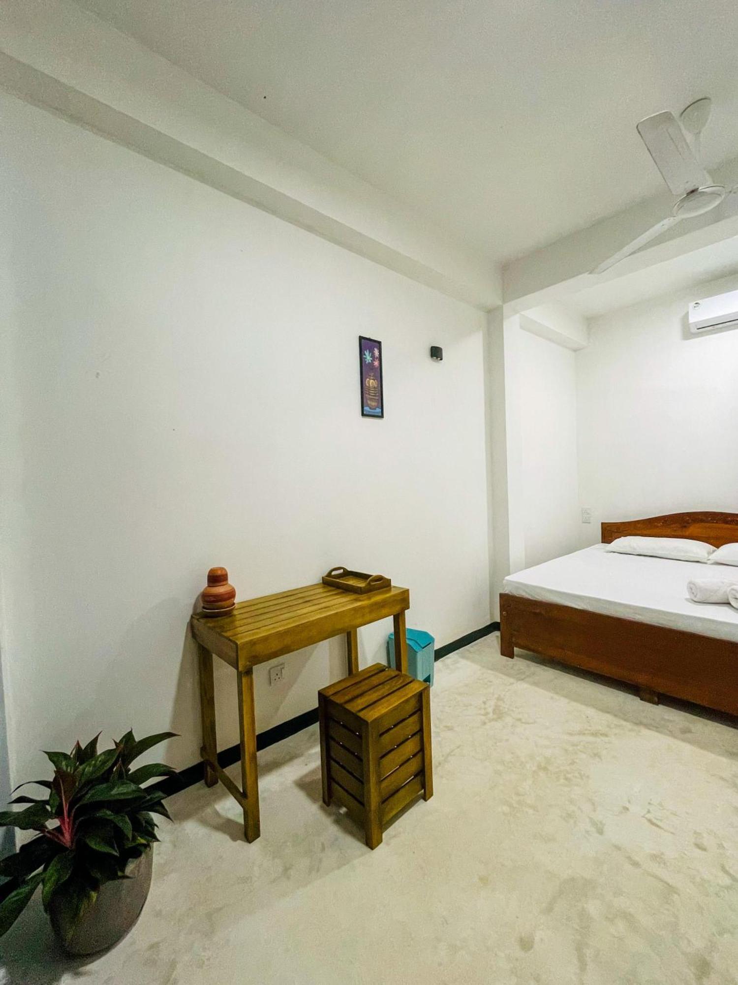 La Fiesta Bed & Breakfast Weligama Room photo